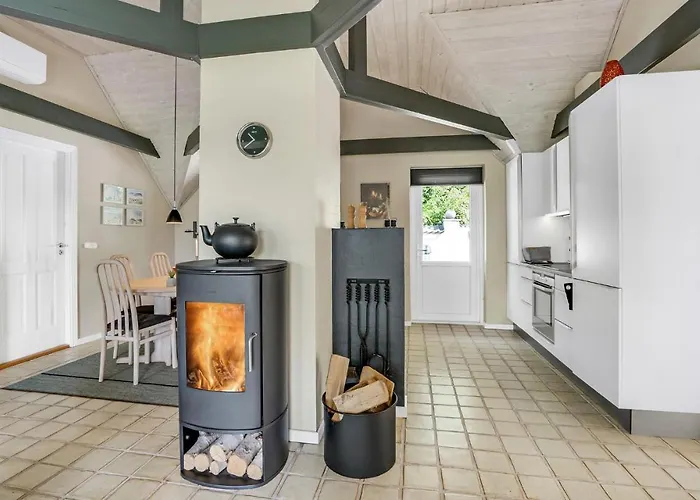 Semesterbostad In With Kitchen *