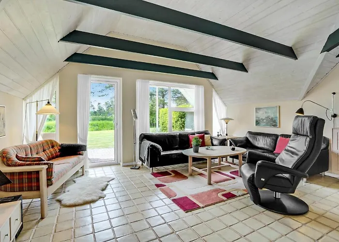 In With Kitchen Semesterbostad